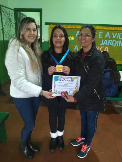 Escola Padre Gerson Galvino de Laranjeiras entrega Certificados e Medalhas aos Alunos Pelo 1º Lugar no IDEB 2024